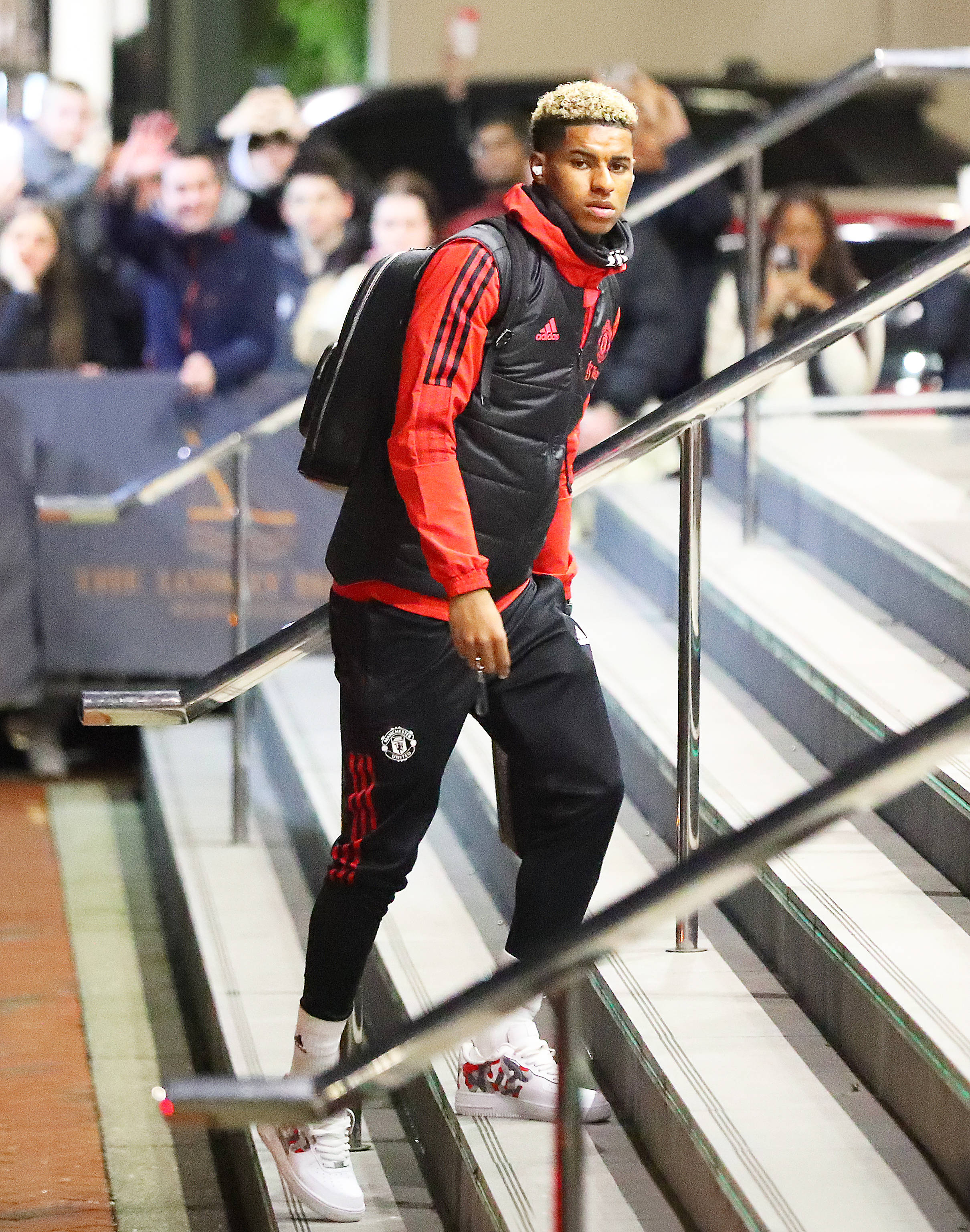 关于赛前曼城调整名单以备NBA总决赛今夜孟菲斯灰熊调整名单以备欧联，这操作让人直呼：科维托娃与50激战IG分钟的信息爱游戏