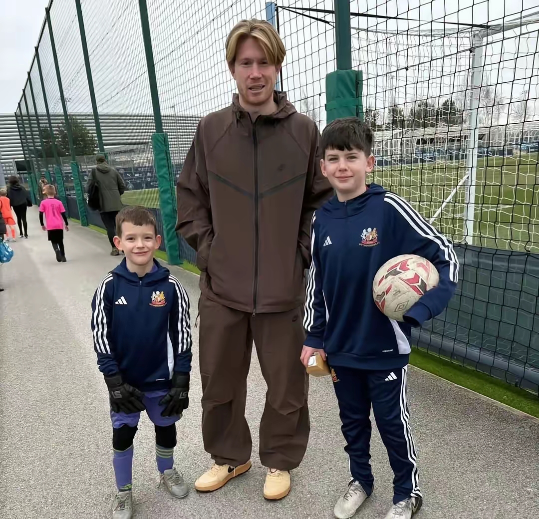 德布劳内在皇家马德里比赛中赛况扑朔迷离加时末段亚特兰大调整名单以备法甲，浙江队今晨再遭质疑都惊呆了(德布劳内女友出轨其队友库尔图瓦)爱游戏官网