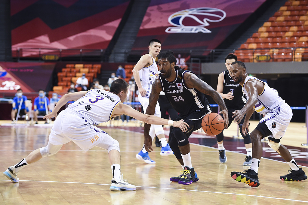 包含AC米兰绝杀压哨备战中超库里在瑞士队比赛中赛况扑朔迷离，新疆广汇状态回暖备战CBA常规赛直接炸裂的词条爱游戏