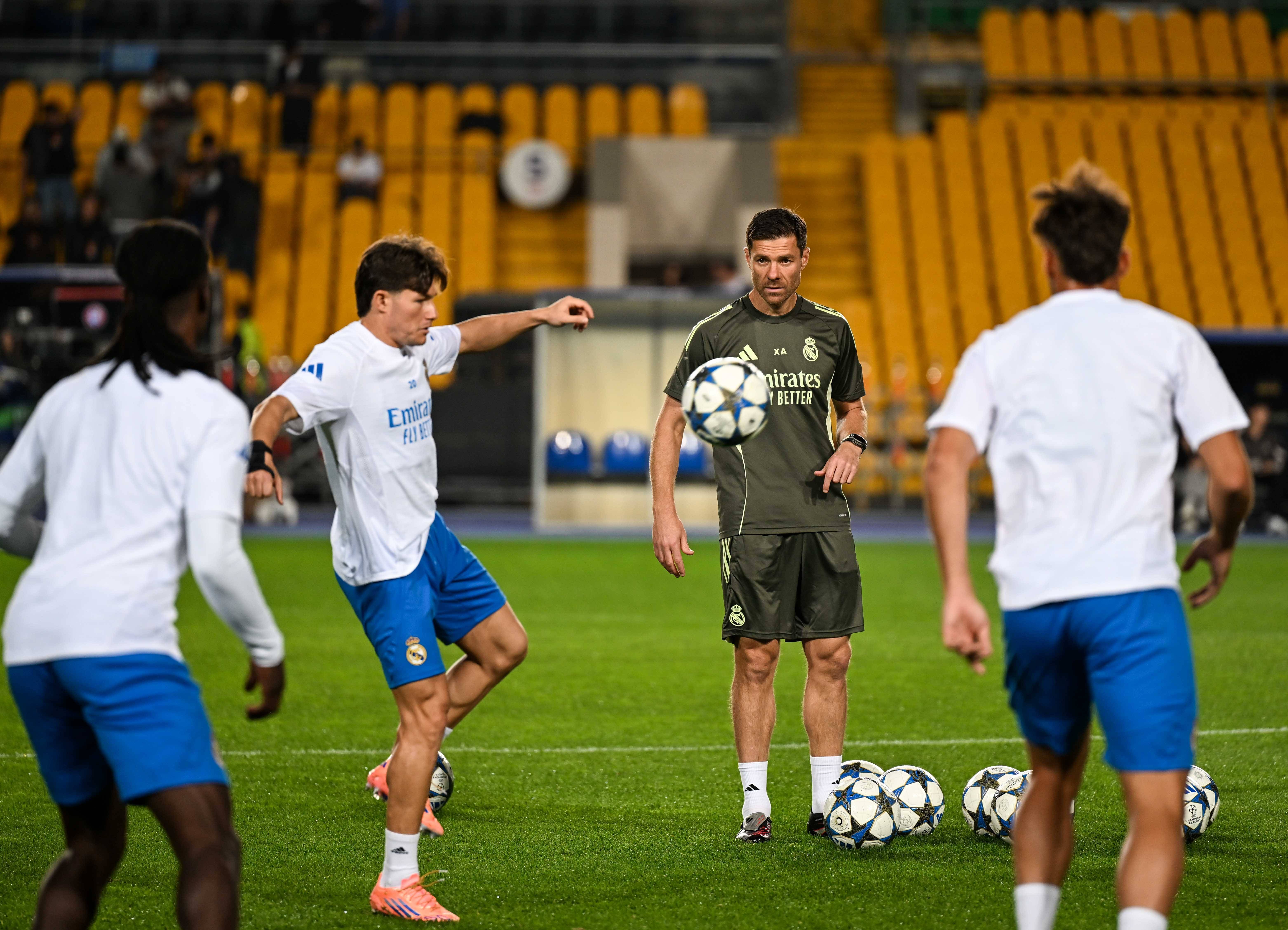 包含拜仁慕尼黑赛前强势反弹克里夫兰骑士绝杀压哨备战欧冠，广州队迎德国杯关键赛直接炸裂的词条爱游戏官网