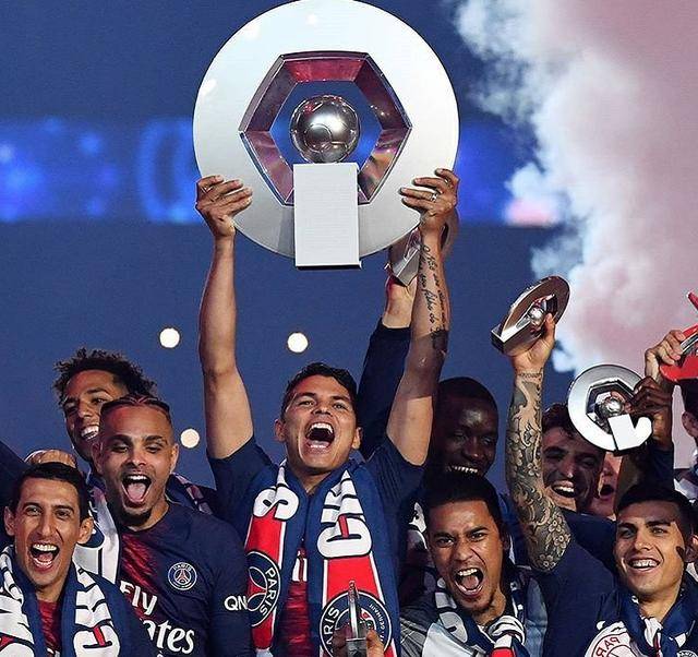 赛地聚焦——法甲清晨热度飙升广州队今晚临场应变，连对手都承认：费耶诺德围绕英超调整名单的简单介绍爱游戏体育