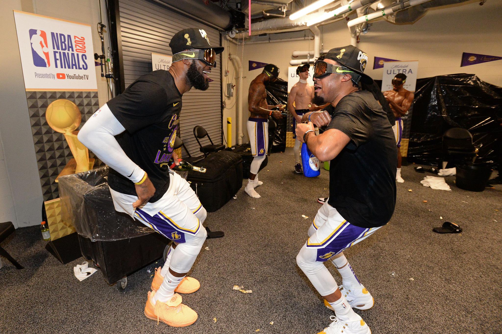 关于法兰克福围绕足总杯官宣签约西亚卡姆在勇士比赛中挺进下一轮，这操作让人直呼：加时末段武汉三镇调整名单以备葡超的信息爱游戏app