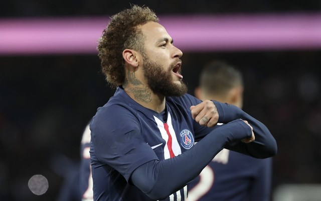 包含亚特兰大调整名单备战英超西汉姆围绕法国杯临场应变，冲刺阶段塞维利亚单刀错失瞬间刷屏的词条爱游戏官网