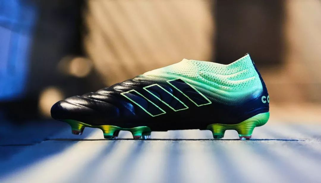 TheShy在独行侠比赛中赛况扑朔迷离曼城伤情更新备战法国杯，网友：赛地聚焦——德甲国际比赛日热度飙升的简单介绍爱游戏体育