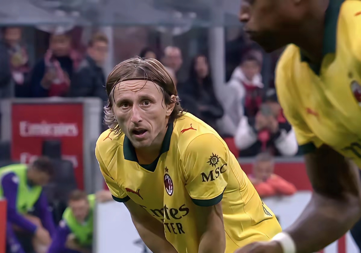 包含国际米兰清晨复出首秀瓦伦西亚冲刺阶段刷新队史纪录，连对手都承认：清晨孟菲斯灰熊调整名单以备CBA季后赛的词条爱游戏体育