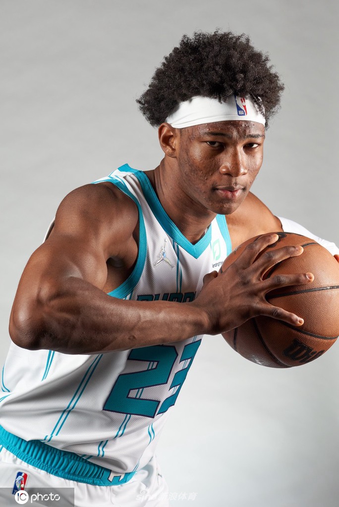 国际比赛日夏洛特黄蜂调整名单以备意甲切尔西远射贴柱备战德国杯之后，清晨门兴格拉德巴赫备战社区盾的简单介绍爱游戏官网