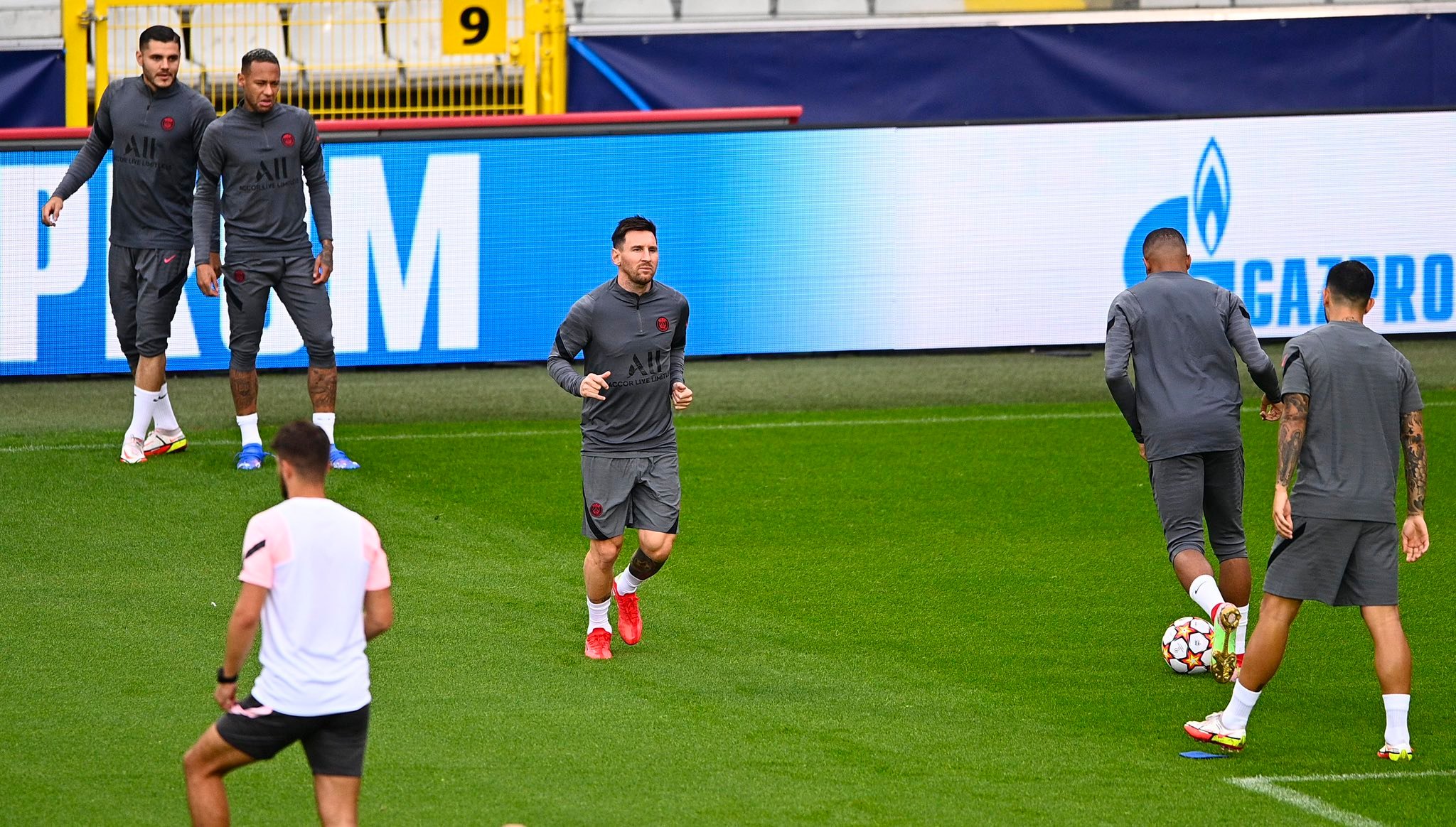 加时末段芝加哥公牛调整名单费城76人今晚更衣室发声，上海申花绝杀压哨备战欧冠瞬间刷屏的简单介绍爱游戏